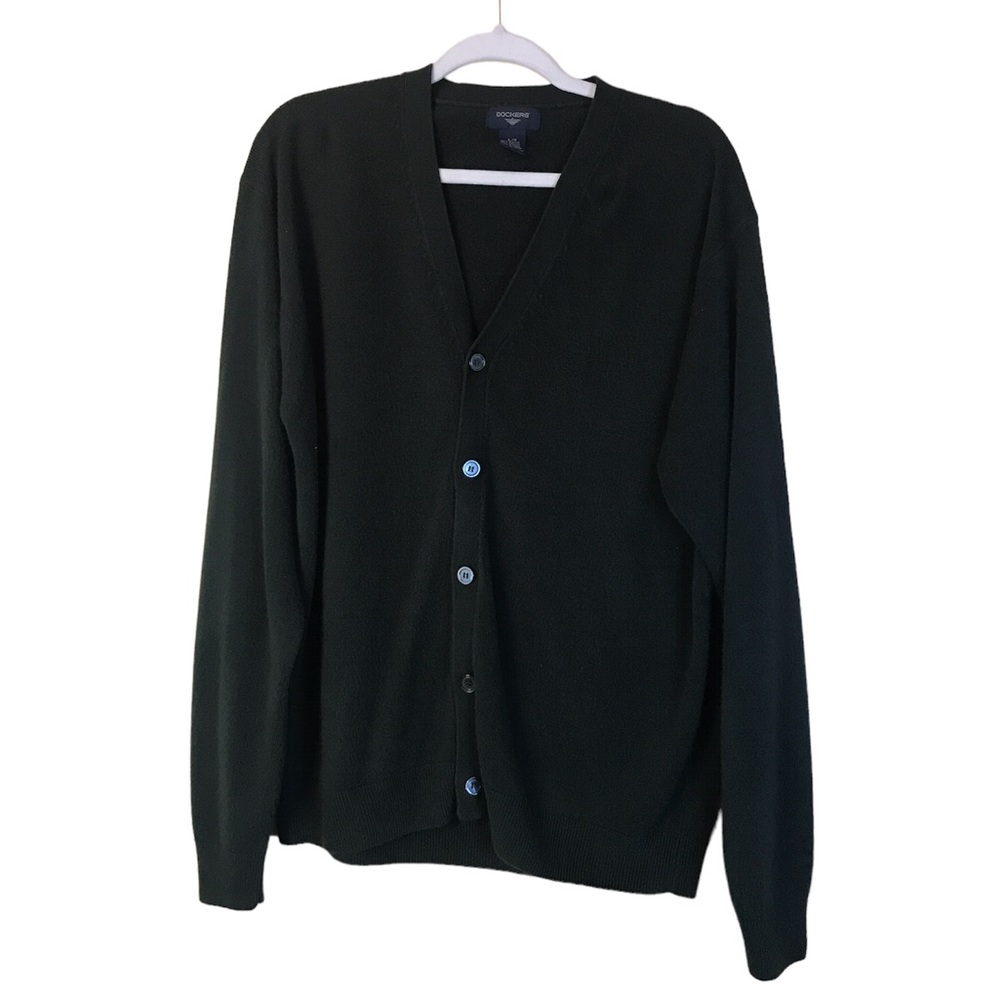 Women’s dockers v neck sweater